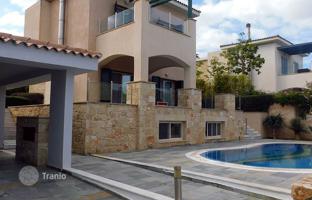 3-bedroom villa 220 m² in Paphos for 1,500,000 €