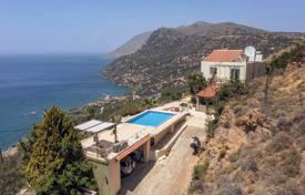 Duplex villa with stunning sea views, a swimming pool and a large plot in Kissamos, Crete, Greece for 599,000 €