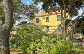 Fascinating Villa overlooking the sea with wonderful views in Cervo, Liguria for 2,800,000 €
