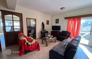 8-bedroom cottage 240 m² in Pissouri for 700,000 €
