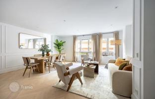 Two-bedroom furnished apartment in the Salamanca district of Madrid, Spain for 1,200,000 €