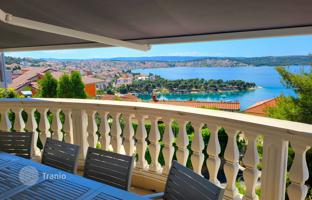 6-bedroom house 165 m² in Trogir for 609,000 €