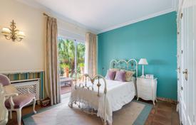 Stunning property on an elevated plot with mature gardens and offering wonderful views for 1,490,000 €