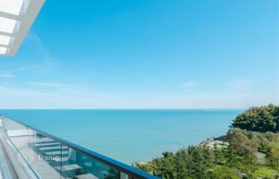 Luxury studio with sea view, 50 m to the beach. With furniture and appliances. Profitability 12–15% + 50% when reselling. Installments. for $110,000