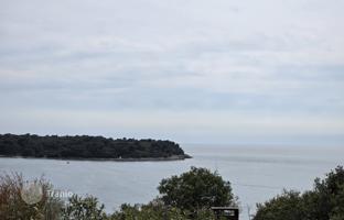 Land plot 420 m² in Medulin for 200,000 €