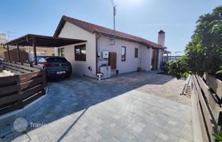 2-bedroom cottage 120 m² in Pareklisia for 445,000 €