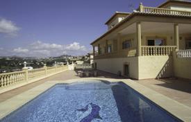 Villa near the sea, with mountain and city views, Calpe for 575,000 €