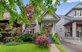 Townhome – Saint Clements Avenue, Old Toronto, Toronto,  Ontario,   Canada for C$1,843,000