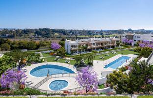 2-bedroom apartment in new building 115 m² in Estepona for 535,000 €