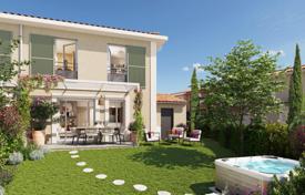 New residential complex with villas in Cogolin, France for From 483,000 €