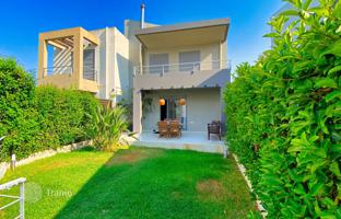 Two-storey townhouse with a garden just 60 m from the sea, Peloponnese, Greece for 270,000 €