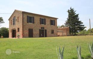 4-bedroom villa 280 m² in Peccioli for 770,000 €