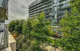 Apartment – Queens Quay East, Old Toronto, Toronto,  Ontario,   Canada for C$829,000
