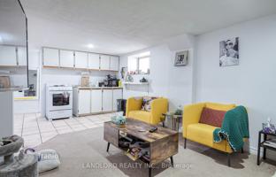 10-bedroom townhouse in Old Toronto for 1,110,000 €