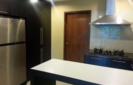 2 bed Condo in Baan Prompong Khlong Tan Nuea Sub District for $228,000