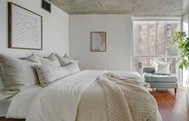 Apartment – King Street, Old Toronto, Toronto,  Ontario,   Canada for C$876,000