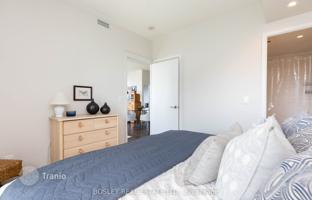 5-bedroom apartment in Mutual Street for C$1,210,000