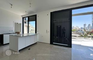 3-bedroom penthouse 128 m² in Tel Aviv for $2,692,000