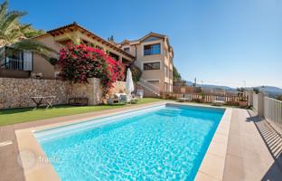 8-bedroom villa 590 m² in Bunyola for 2,550,000 €