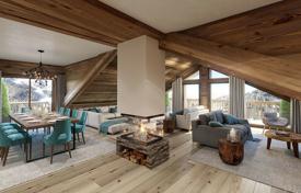 New penthouse with a a balcony and a terrace near the ski slopes, Meribel, France for 2,650,000 €