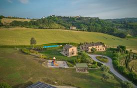 Classic estate with a huge plot and a swimming pool in Ponzano di Fermo, Marche, Italy for 1,800,000 €