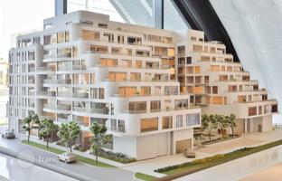 5-bedroom apartment in The Queensway for C$1,144,000