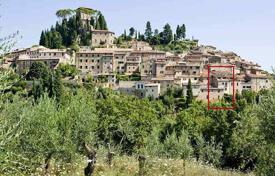 Old four-storey townhouse in the center of Cetona, Tuscany, Italy for 565,000 €