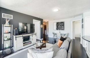 3-bedroom apartment in Yonge Street for C$1,071,000