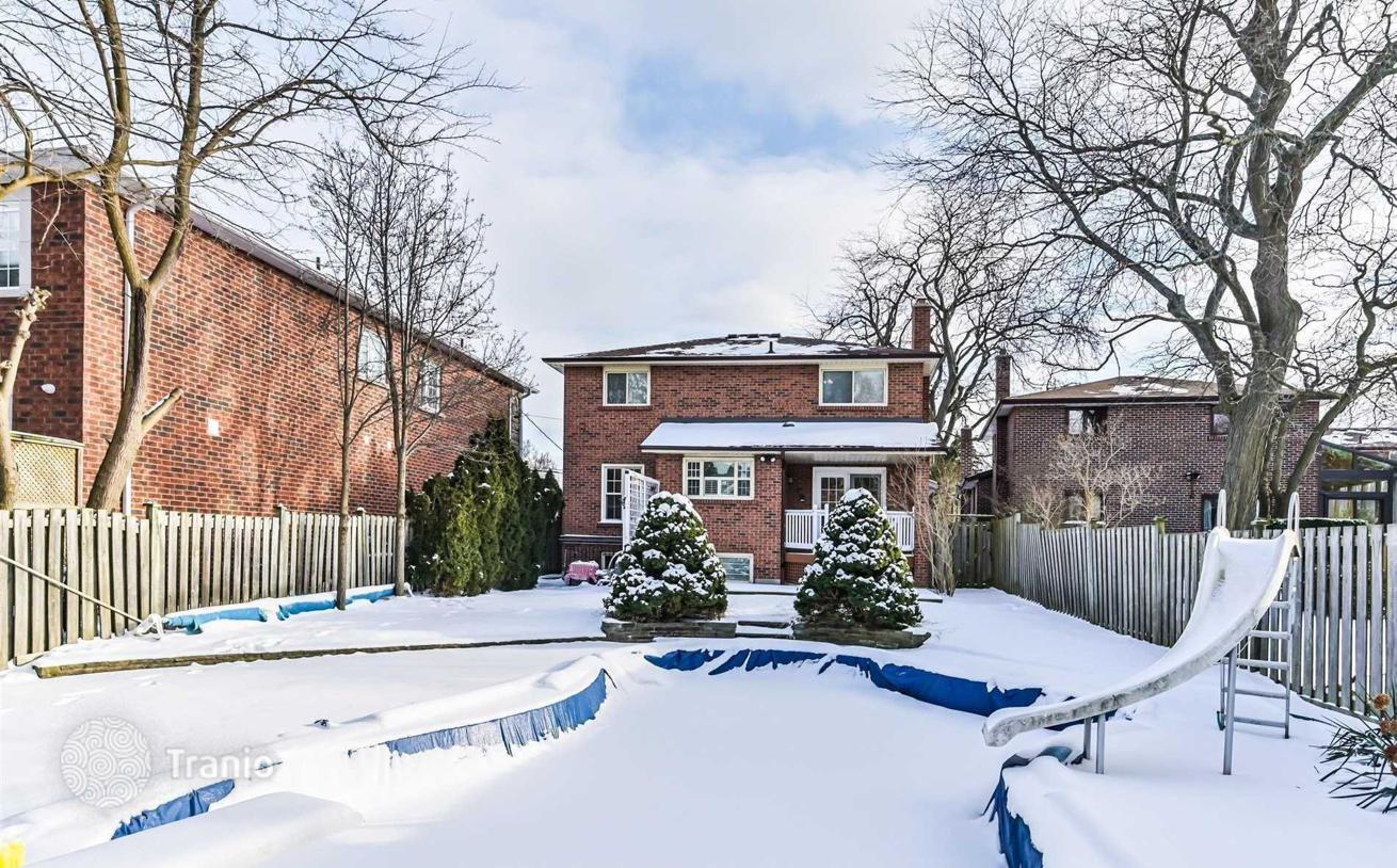 Townhome for sale in Scarborough, Canada — listing 1938124