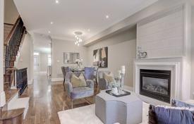 Terraced house – Bayview Avenue, Toronto, Ontario,  Canada for C$2,256,000