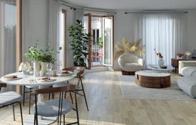 New three-bedroom apartment with a parking in the ХIХ arrondissement of Paris, France for 560,000 €
