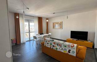 2-bedroom apartment 100 m² in Follonica for 470,000 €