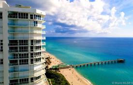 Bright apartment with ocean views in a residence on the first line of the beach, Sunny Isles Beach, Florida, USA for $1,150,000