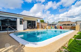 3-bedroom house 203 m² in Miramar (USA) for $575,000