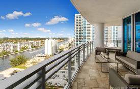 Stylish furnished apartment with views of the city and the ocean in Hollywood, Florida, USA for $1,749,000