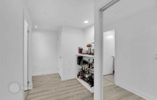 3-bedroom apartment in Etobicoke for C$890,000