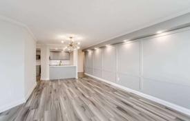 Apartment – Etobicoke, Toronto, Ontario,  Canada for C$609,000