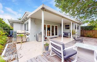 3-bedroom house 211 m² in Surfside for $1,700,000