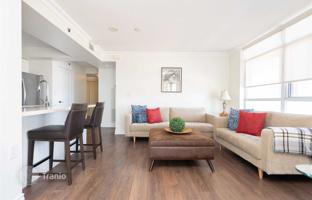 2-bedroom apartment in Etobicoke for C$693,000