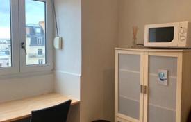 Renovated studio apartment just steps from the metro station, ХV arrondissement of Paris, France. Price on request