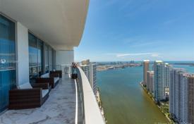 Comfortable apartment with ocean views in a residence on the first line of the beach, Miami, Florida, USA for $850,000