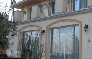 Exclusive house with a pool and a garden, District II, Budapest, Hungary for 745,000 €