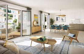 Two-bedroom apartment in a new complex, Nice, Cote d'Azur, France for 520,000 €