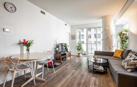 Apartment – Richmond Street West, Old Toronto, Toronto,  Ontario,   Canada for C$921,000