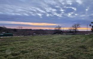 Land plot 408 m² in Žminj for 42,000 €