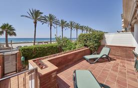 Spacious apartment on the first line from the beach, Calafell, Tarragona, Spain for 395,000 €