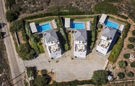 Complex of three villas near the beach, each with a swimming pool and garden, Stavros, Crete, Greece for 320,000 € Complex of three villas near the beach, each with a swimming pool and garden, Stavros, Crete, Greece for 320,000 €