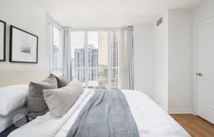 5-bedroom apartment in Yonge Street for C$876,000