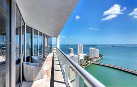 Comfortable apartment with ocean views in a residence on the first line of the beach, Miami, Florida, USA for $1,195,000