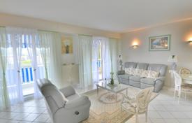 Property for sale in Antibes. Stylish apartment with a terrace and a cellar, in a luxurious residence with a park, a concierge and a parking lot, Juan-les-Pins, France Property for sale in Antibes. Stylish apartment with a terrace and a cellar, in a luxurious residence with a park, a concierge and a parking lot, Juan-les-Pins, France